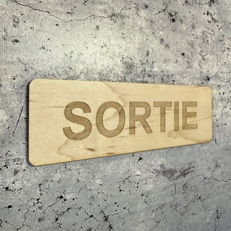 Plaque en bois gravée sortie