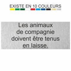 Plaque gravée les animaux de compagnie doivent être tenus en laisse
