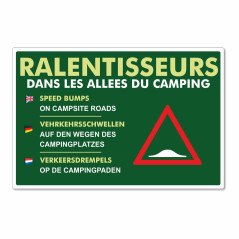 Panneau ralentisseurs dans les allées du camping