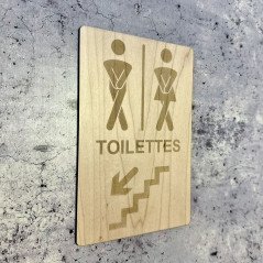 Plaque en bois gravée toilettes à l'étage ou au RDC