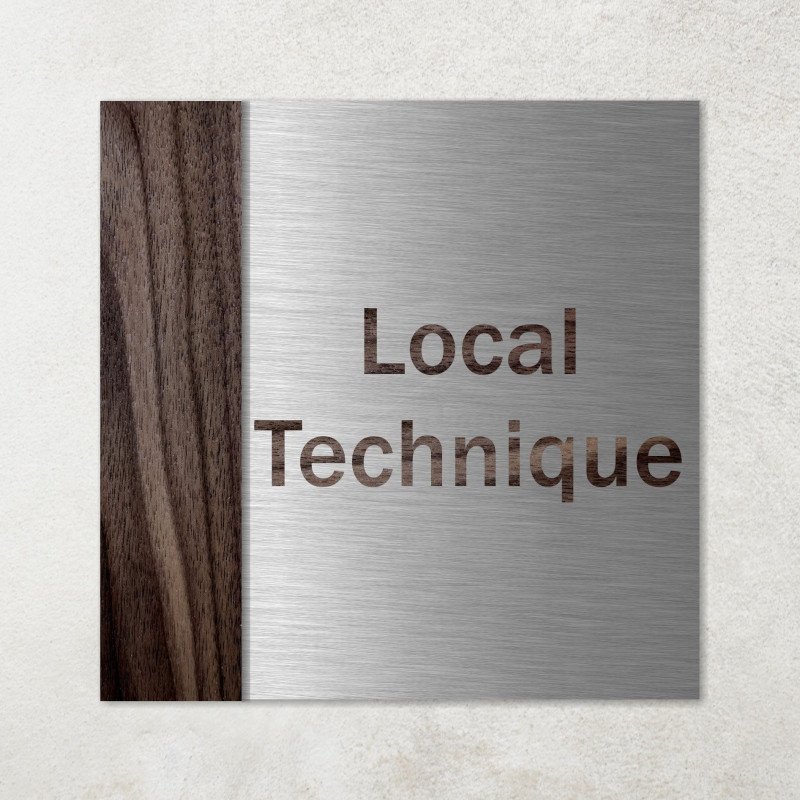 Plaque local technique en bois et métal composite