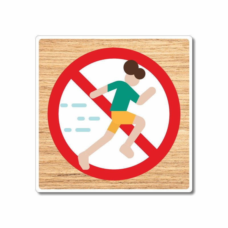 Panneau interdiction de courir sur la piscine