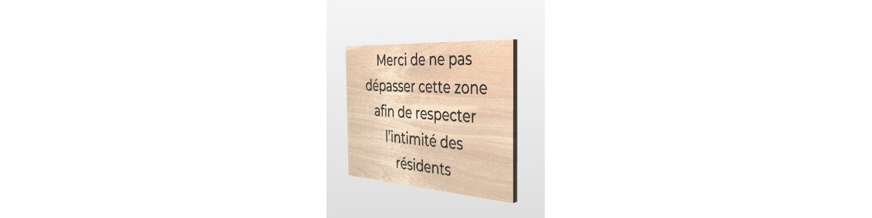 Panneaux d'information en bois gravé – Signalétique naturelle et durable